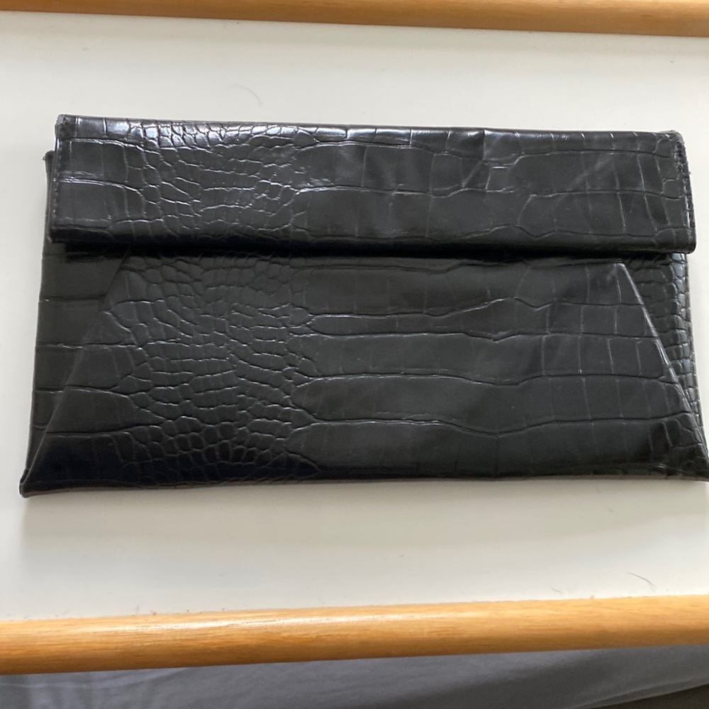 Urban Expressions Snake Skin Black Clutch
